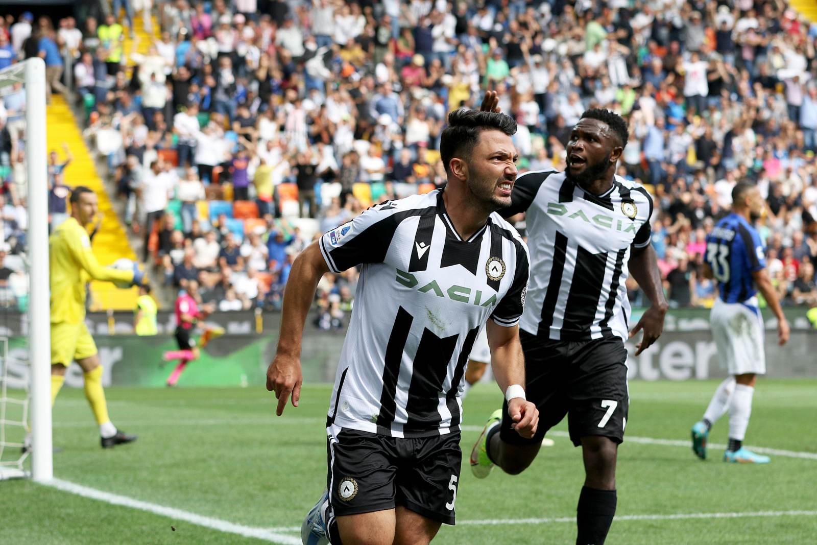 Udineze Kosta Runyach bilan shartnomani uzaytirdi