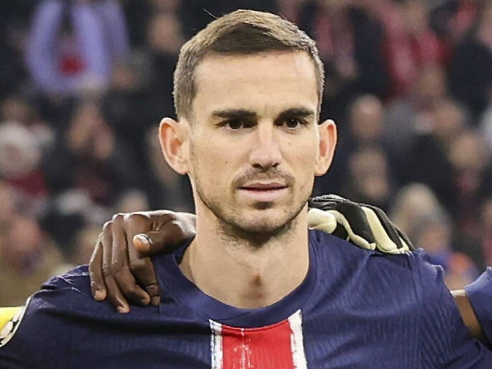 Manchester United and Al-Nassr compete for Ruis