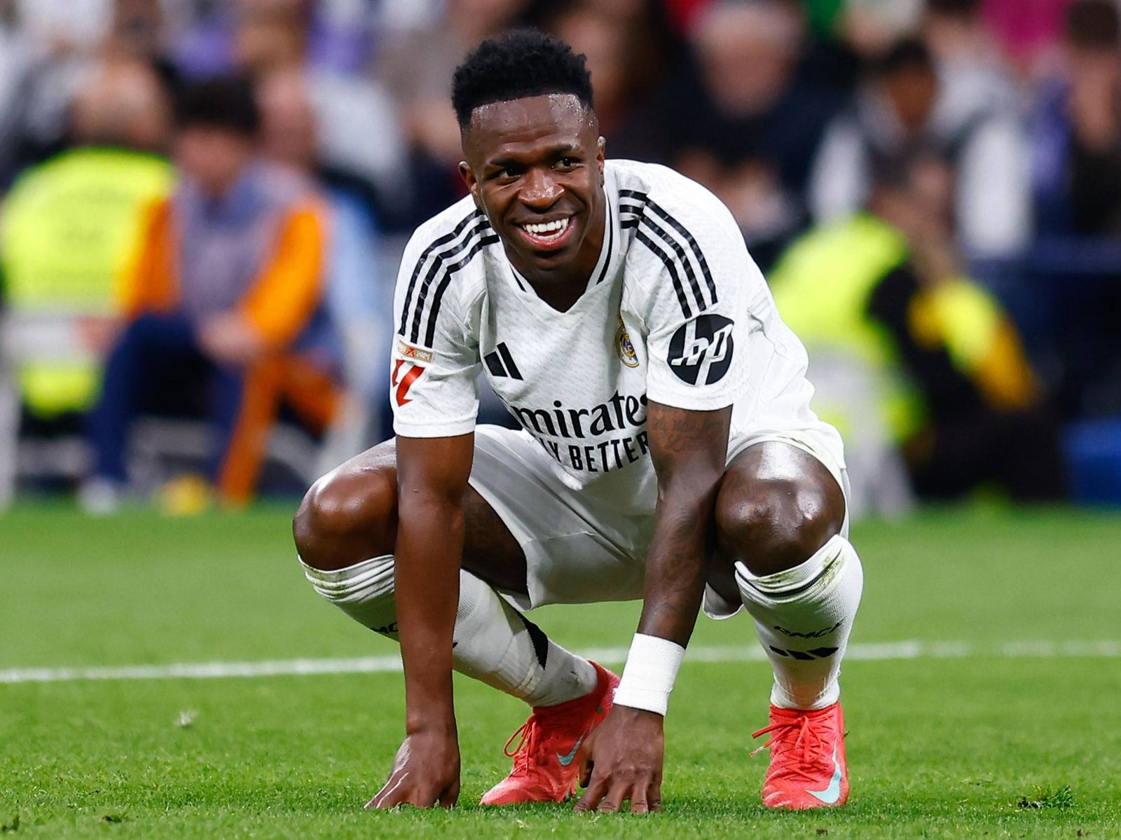 Real delayed contract negotiations with Vinicius