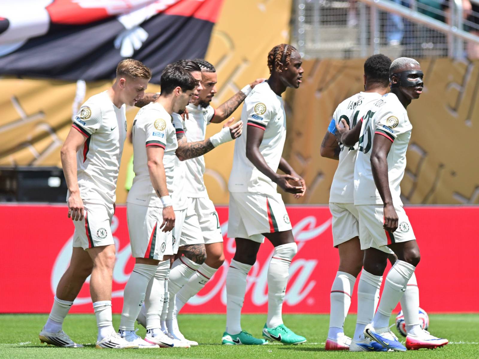 Chelsea defeated Palmeiras and reached the semifinals