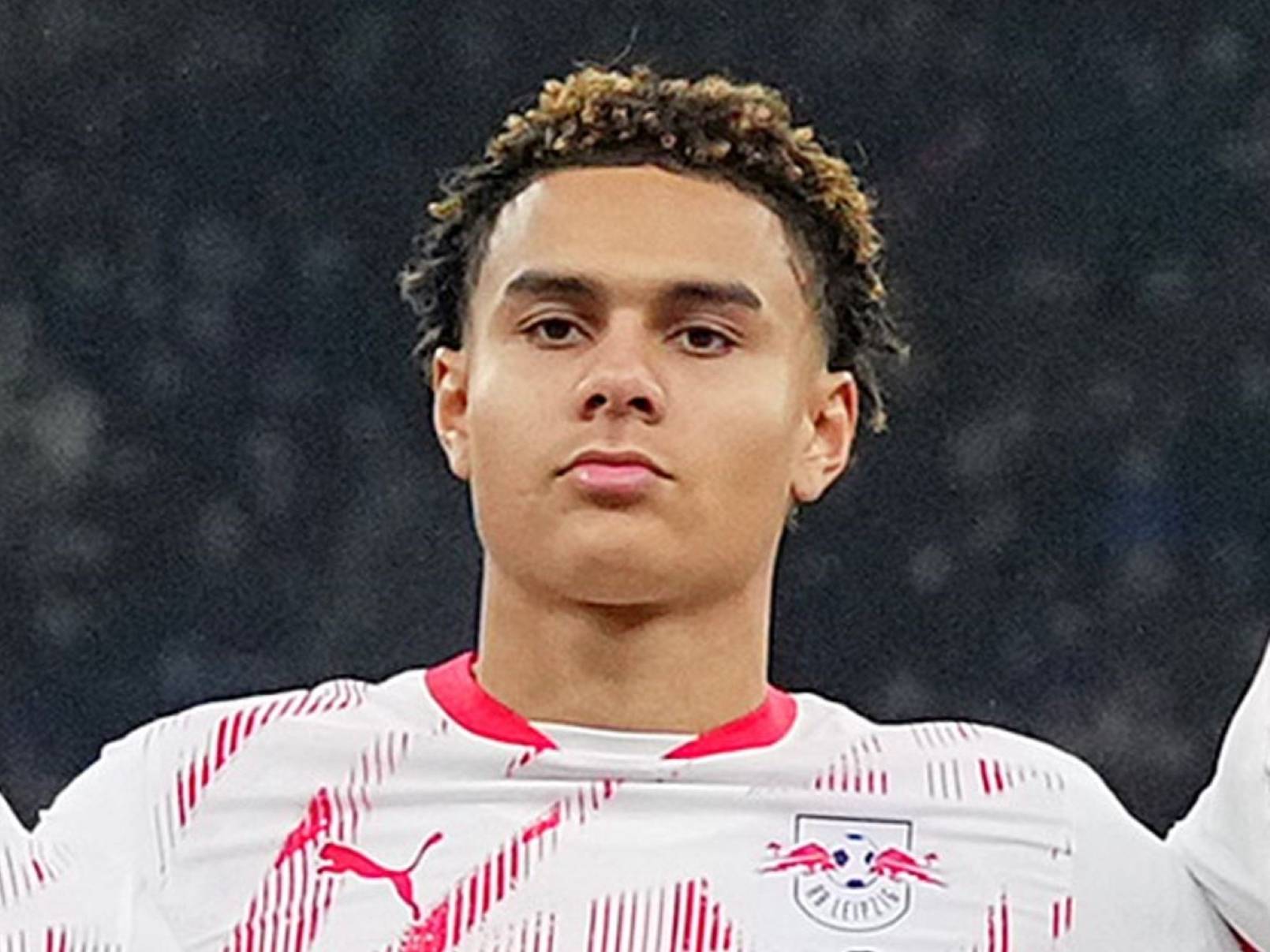 Barcelona is looking for a new forward from the Bundesliga