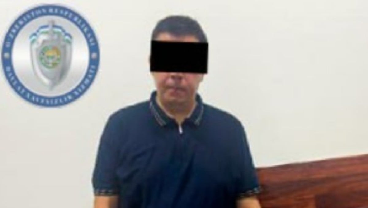 Tax officer arrested while taking a bribe