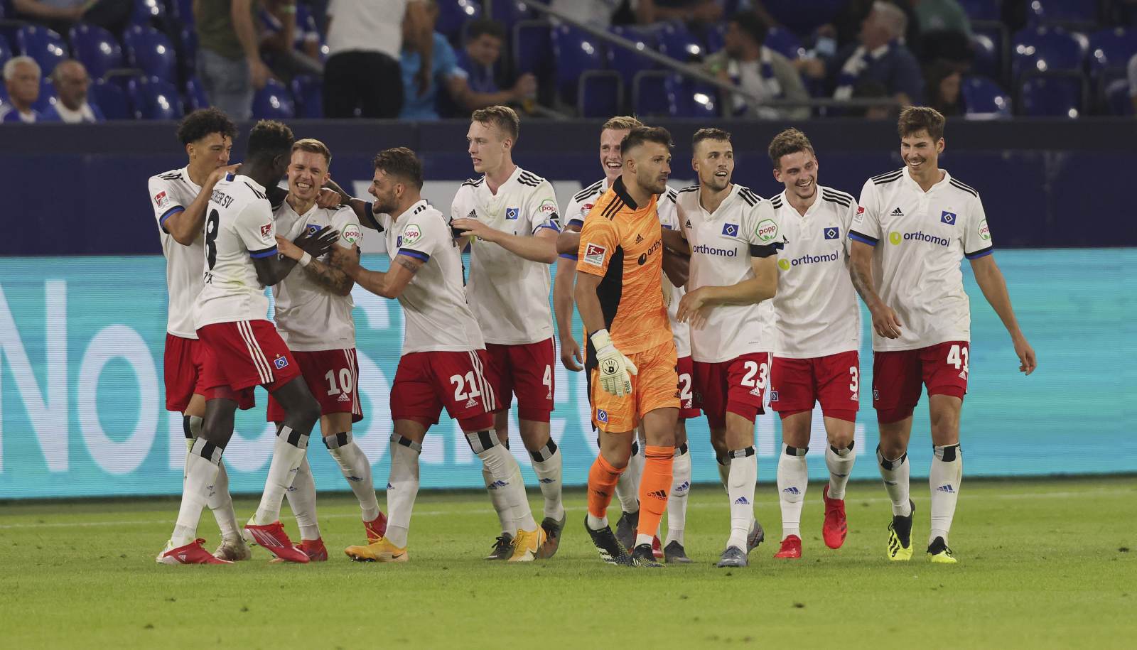 Bundesliga and second league visit record updated
