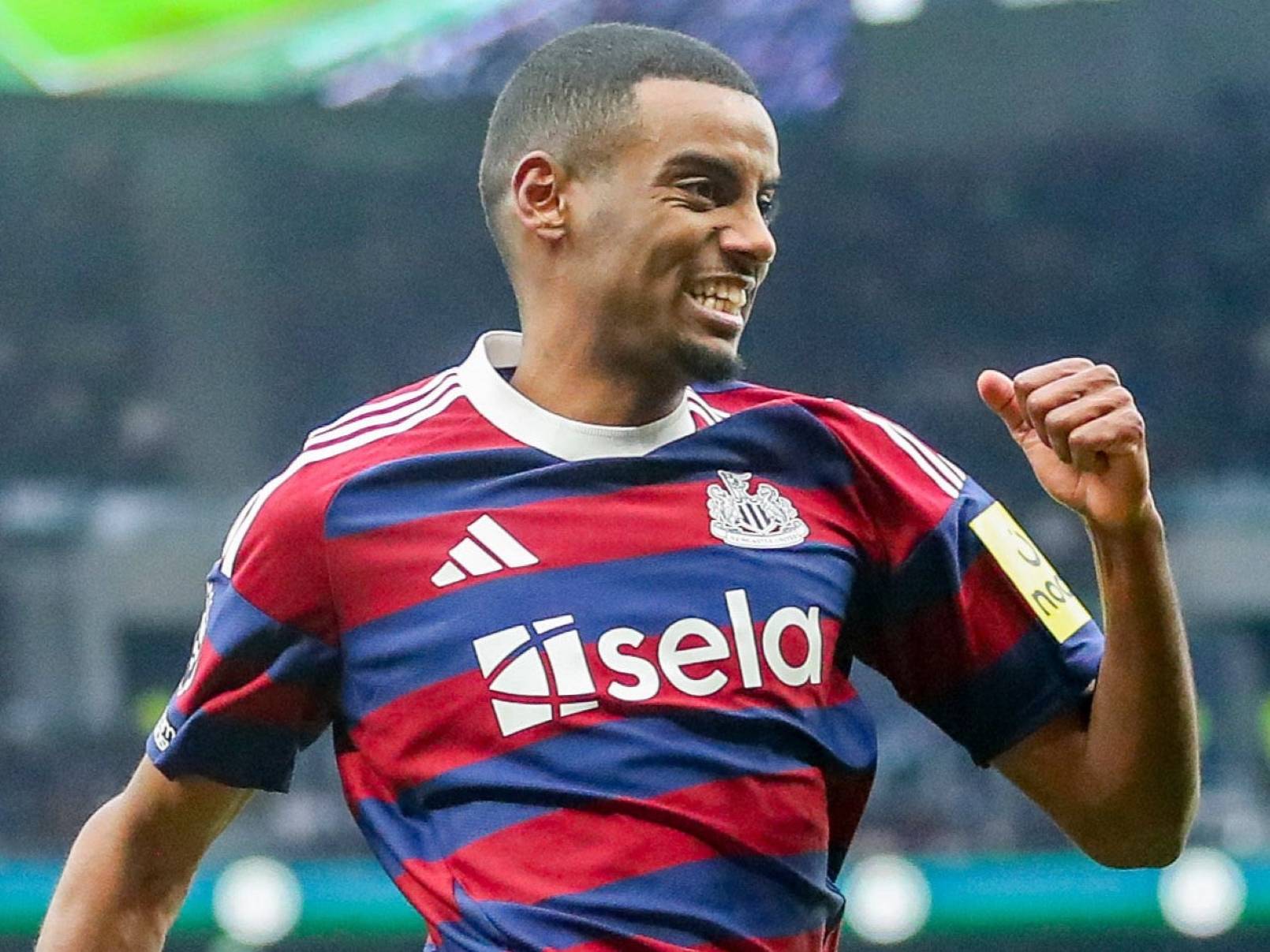 Liverpul Isak transferi ustida ish olib bormoqda