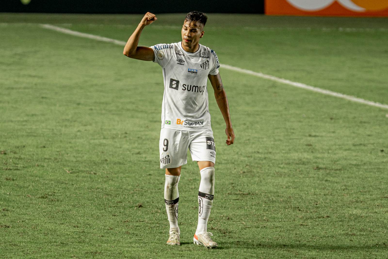 Zenit wants to buy Brazilian striker