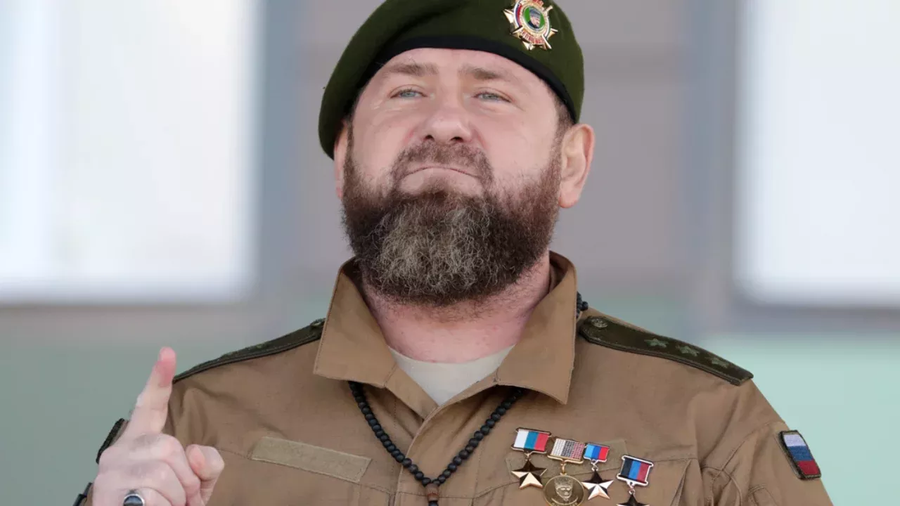 Checheniston Ukrainaga minglab jangchilar yubordi