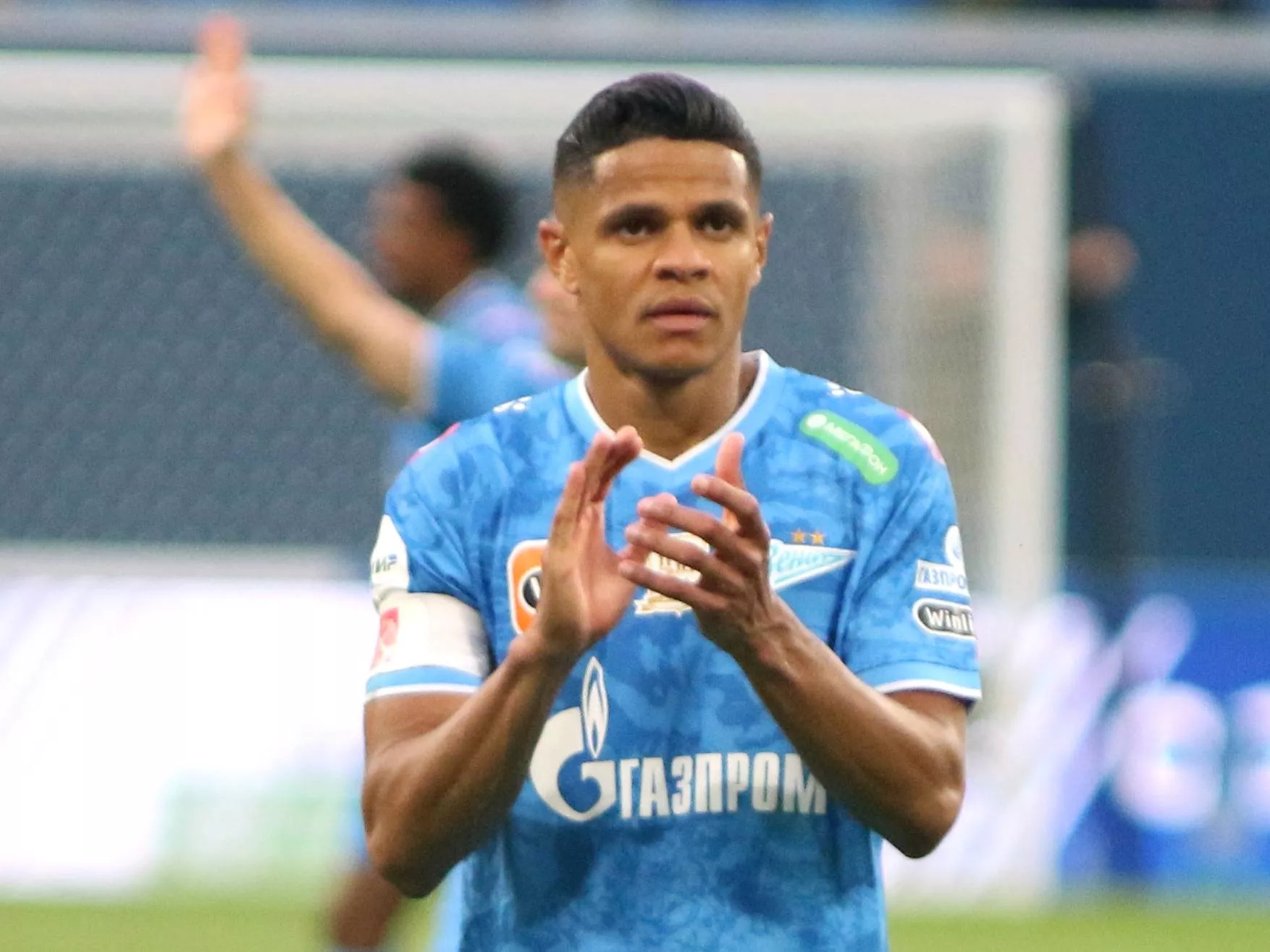 Duglas Santos Zenitda qolishni xohlaydi