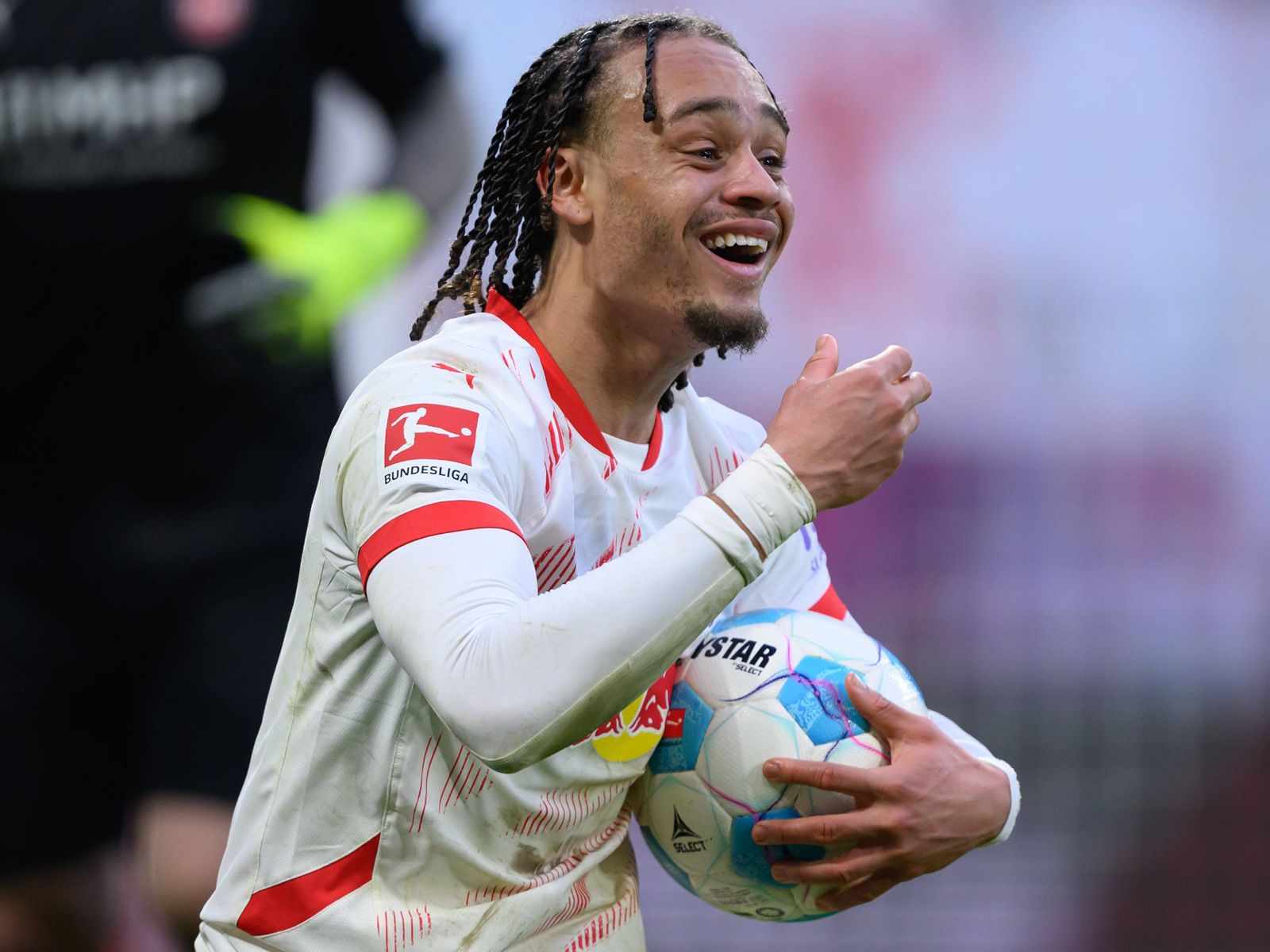 Arsenal and Chelsea are monitoring Xavi Simons