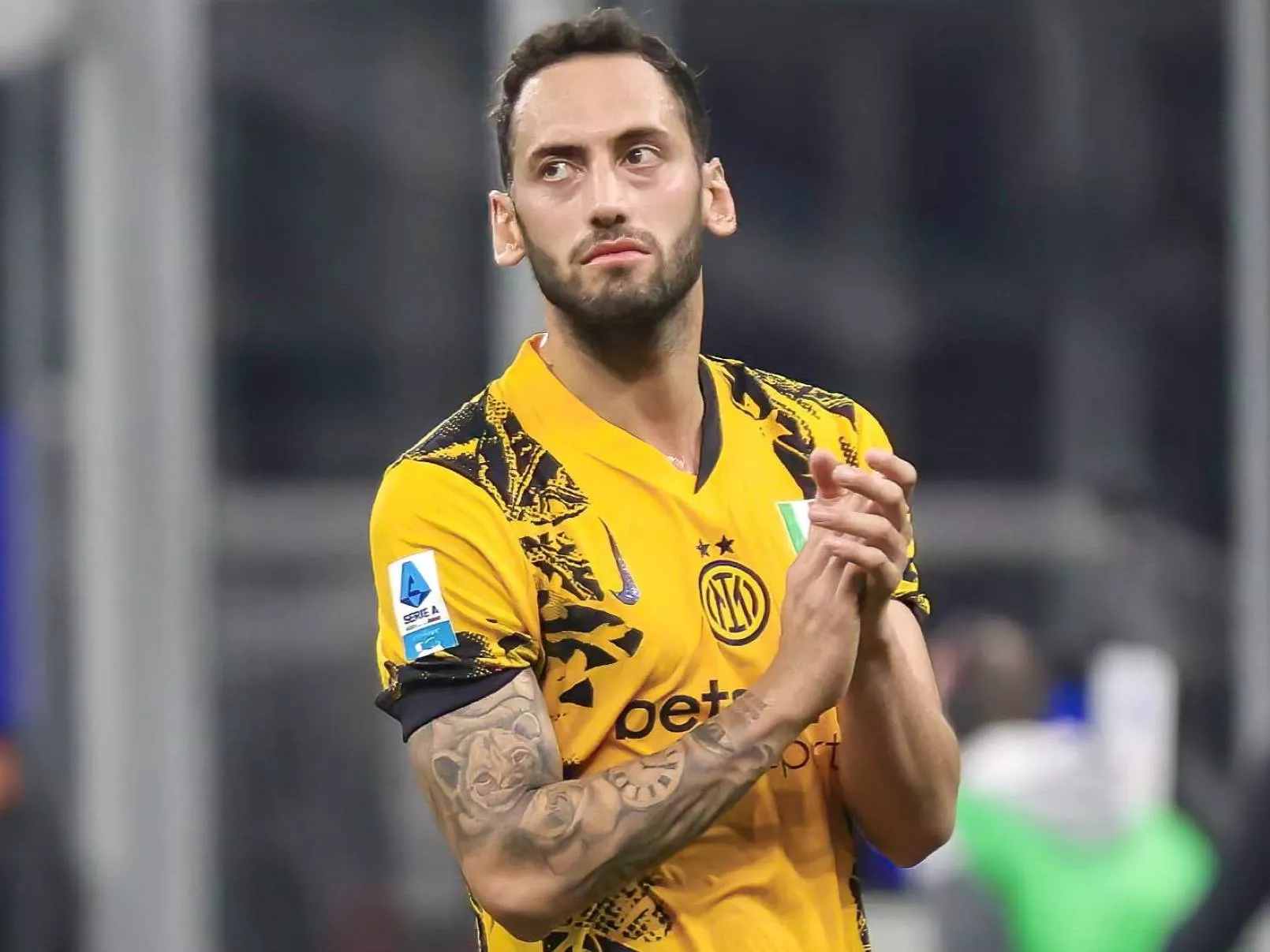 Hakan Chalhanoglu «Galatasaray»ga o‘tishga yaqin