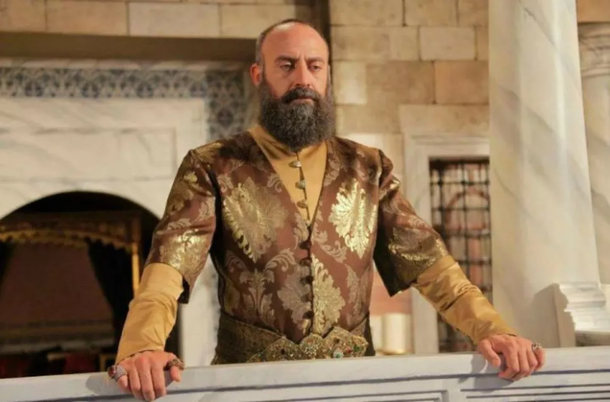 Halit Ergench soxta guvohlik uchun jazolandi
