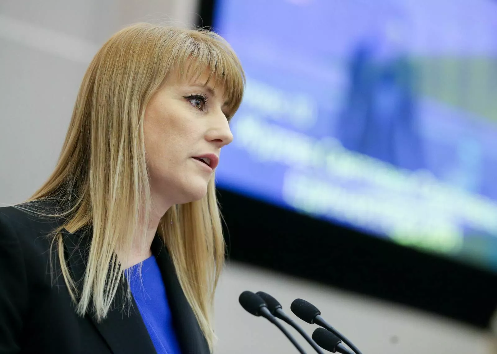 Jurova legionerlar limitini qattiqlashtirishni qo‘llab-quvvatlaydi