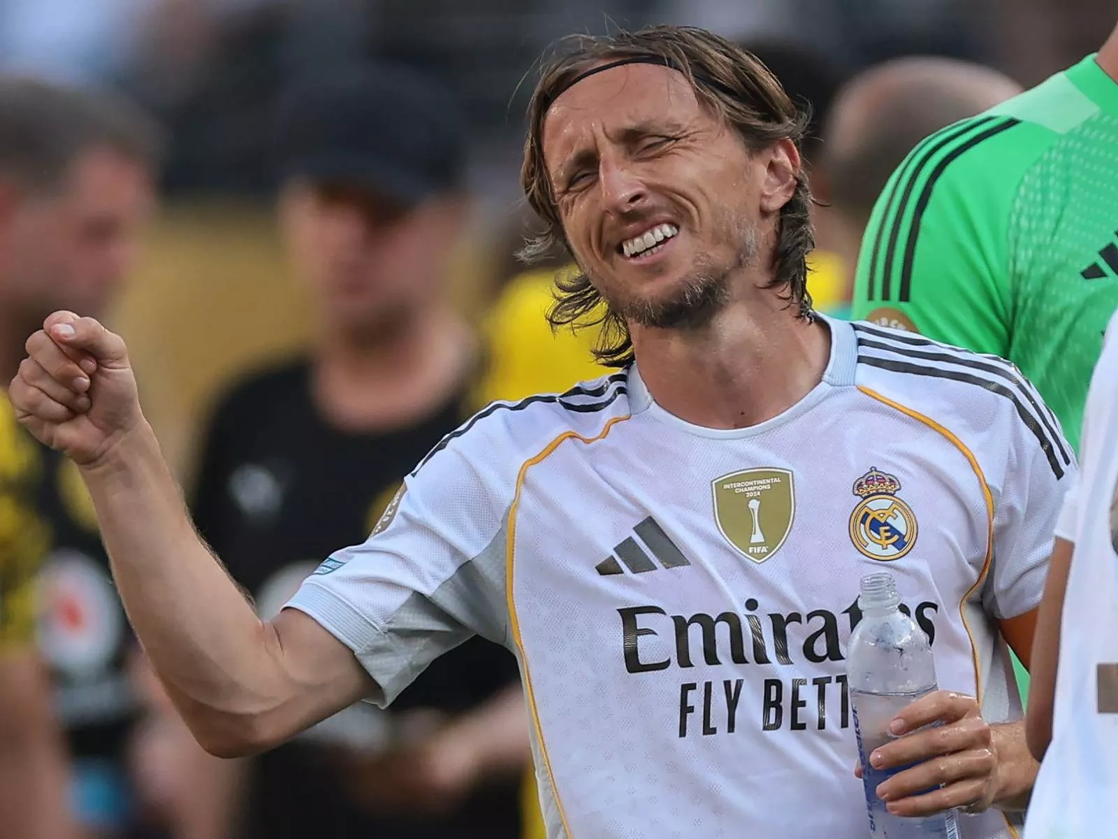 Luka Modrich Milan bilan bir yillik shartnoma imzoladi