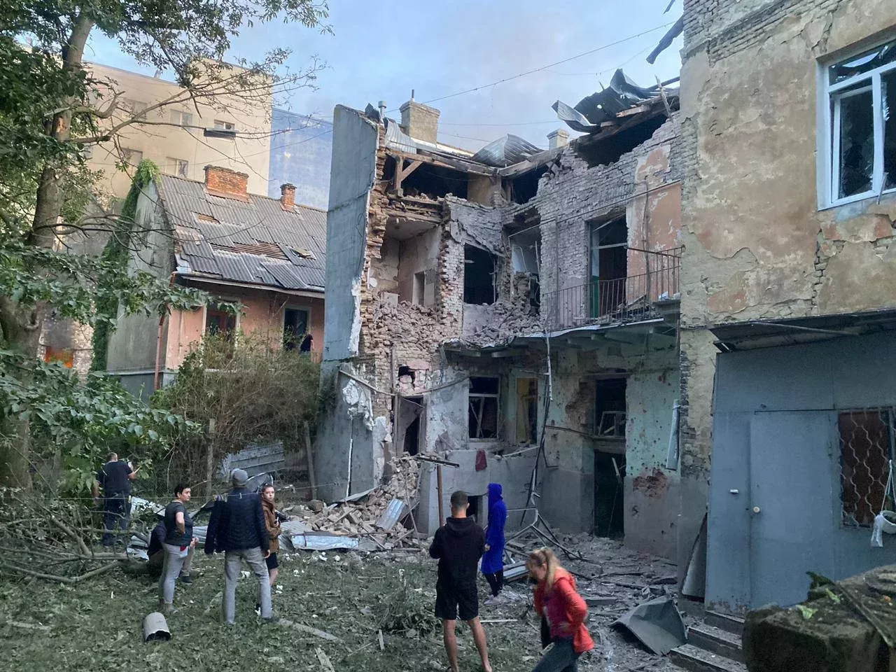 На Львов совершено крупное нападение дронов из России