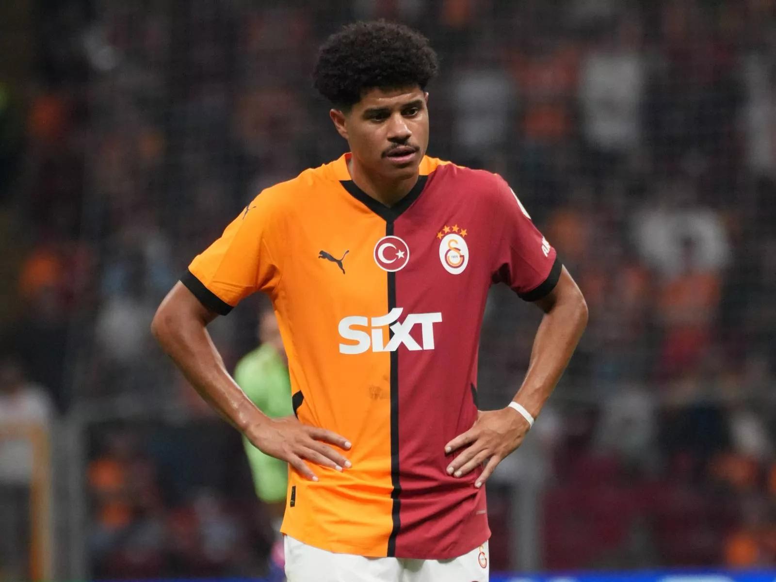Manchester Yunayted Galatasaray futbolchisini sotib olmoqchi