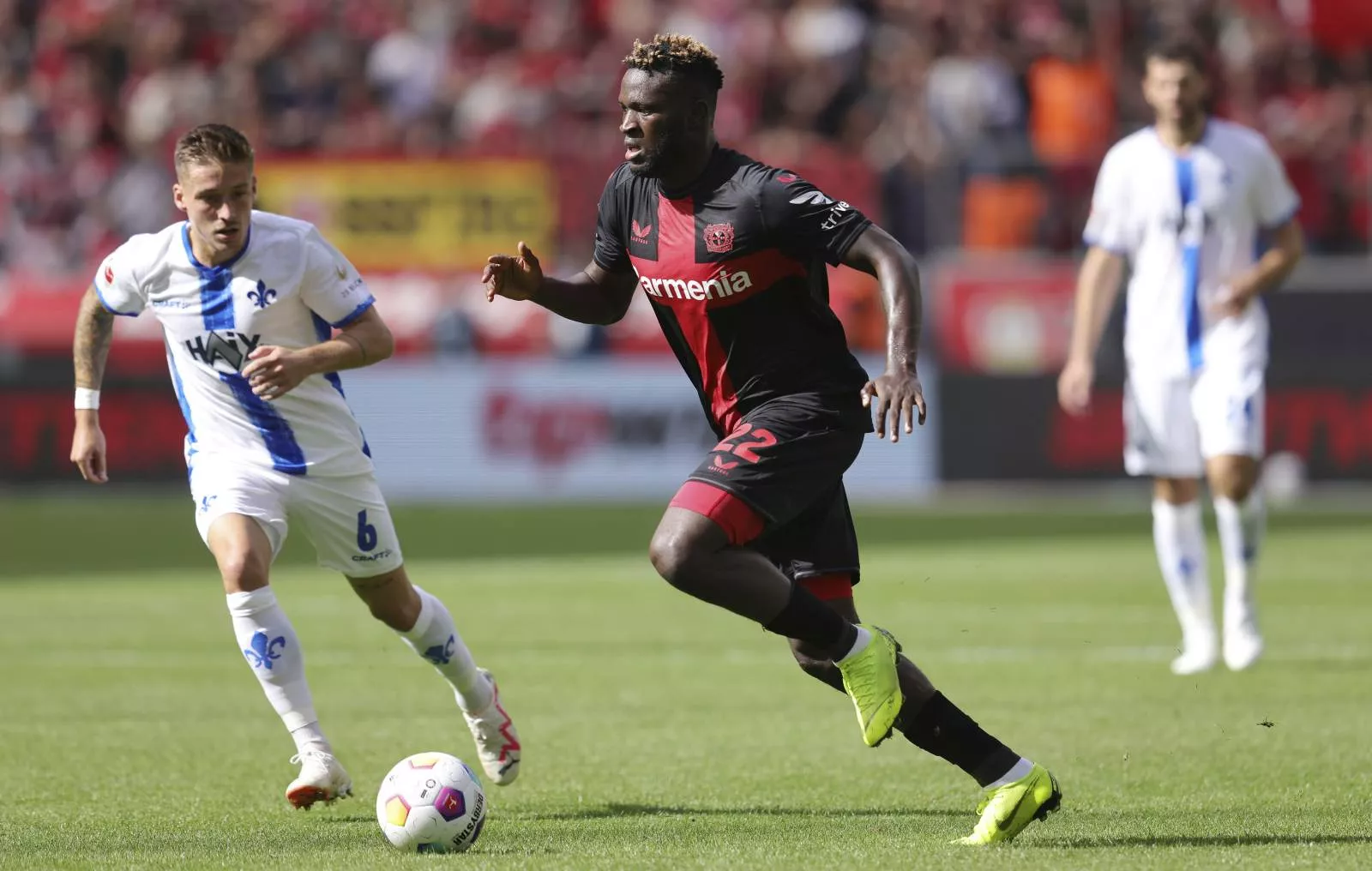 Milan wants to buy striker Viktor Bonifas.