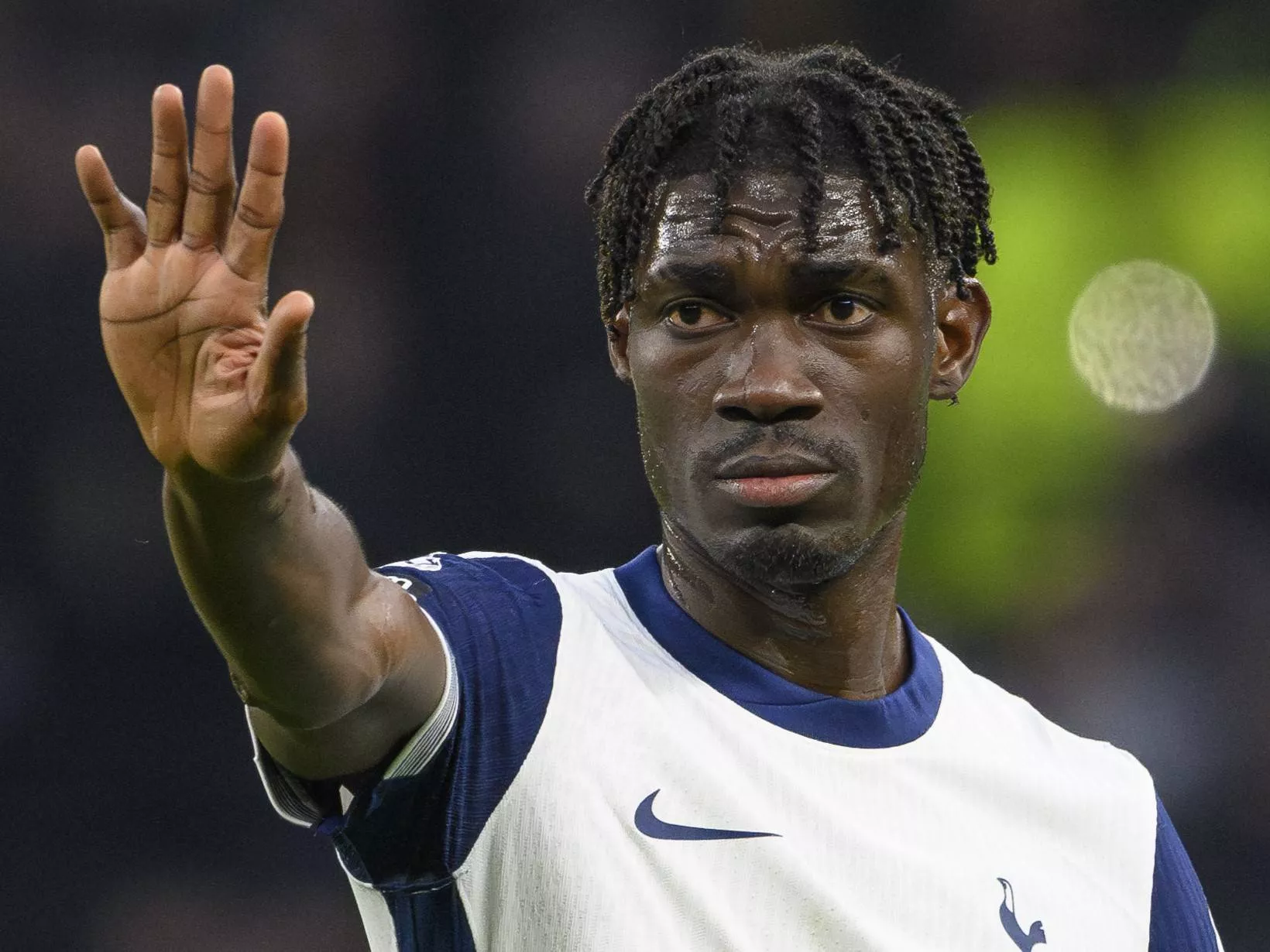 Mourinho wants to buy Bissouma for Tottenham