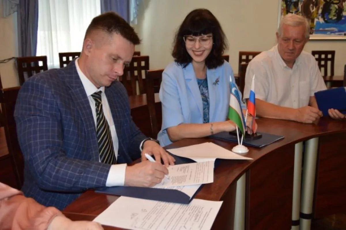 Nijegorod va Xalqaro universitet hamkorlik shartnomasini imzoladi