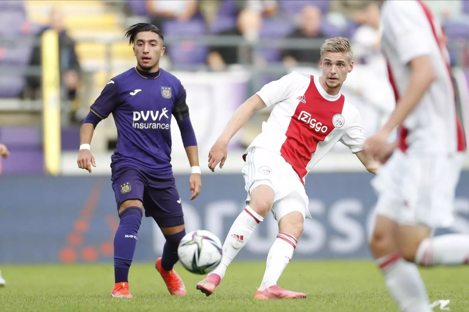 Porto wants to buy Kennet Taylor