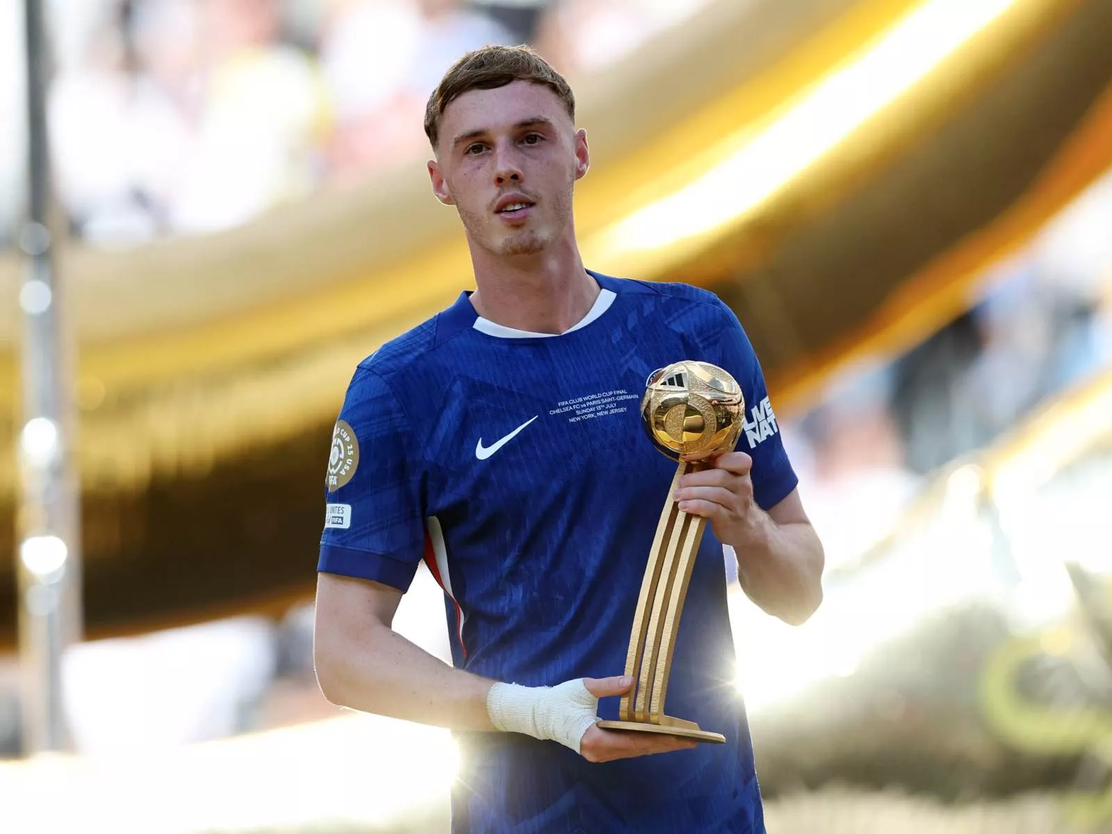 PSG offered 250 million euros for Cole Palmer from Chelsea