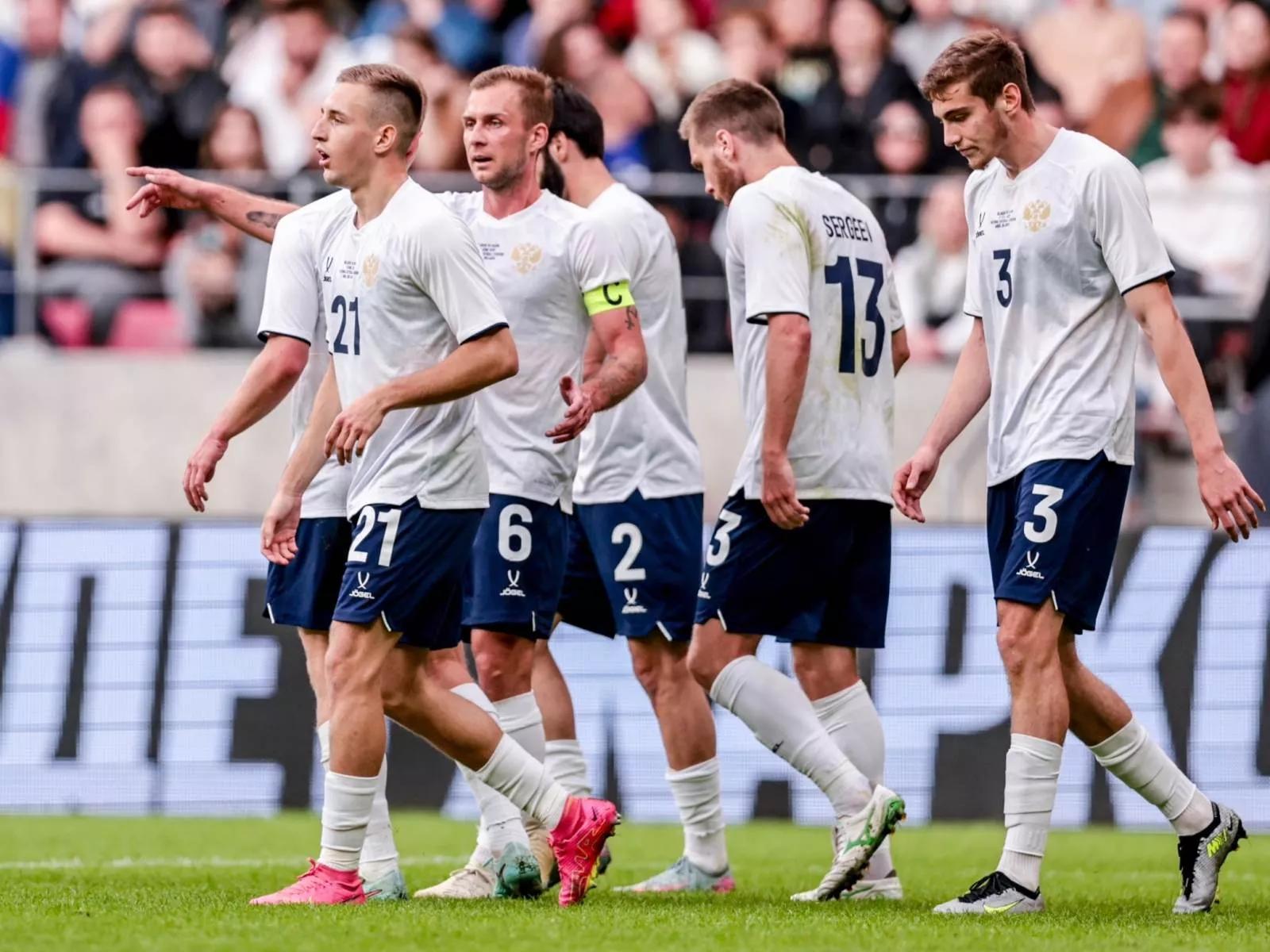 Russia and Chile will hold a friendly match in November