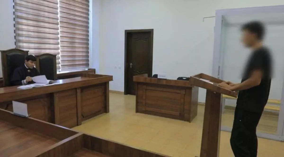 A fine and driver's license were revoked from a dangerous driver in Sirdarya