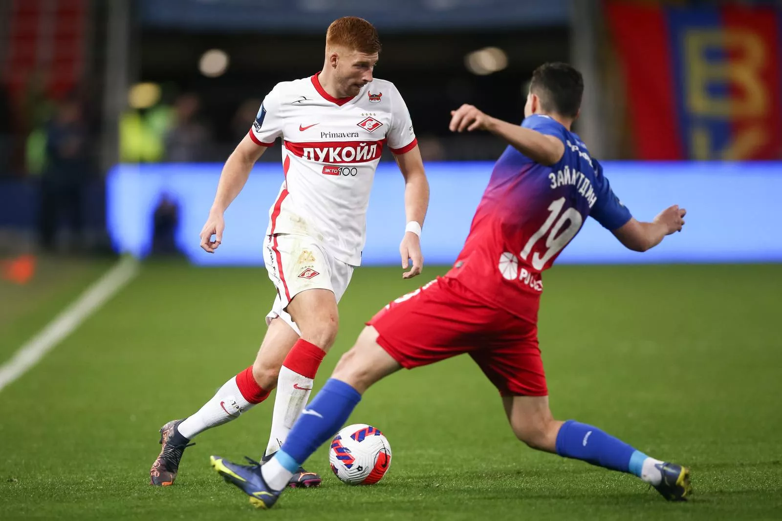 Spartak Bakhtiyor Zaynutdinovni sotib olmoqda