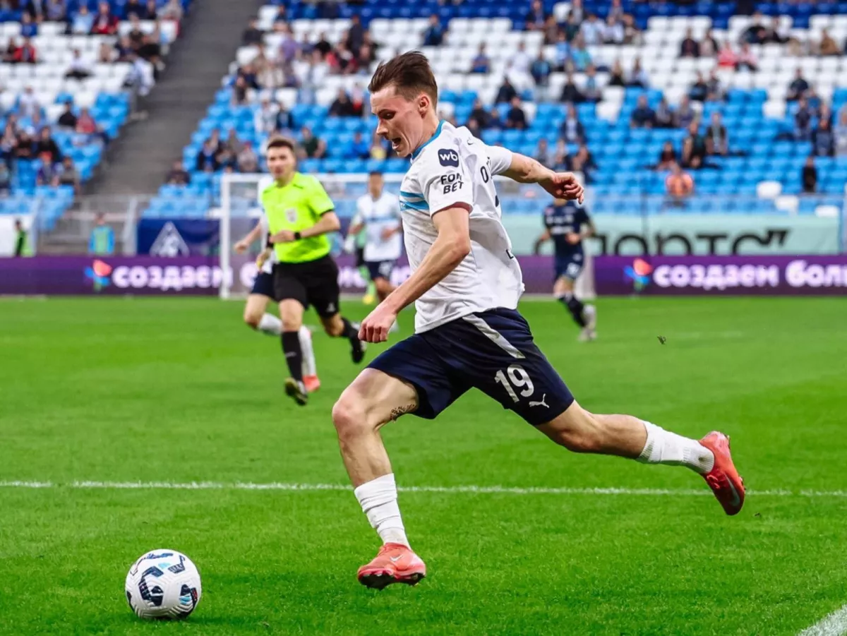 Lokomotiv Ivan Oleynikovni sotib olmoqchi