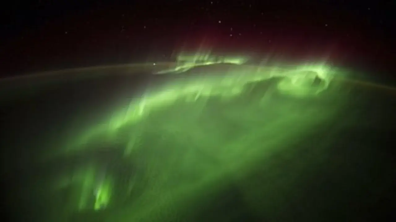 Searching for new life signals in the universe