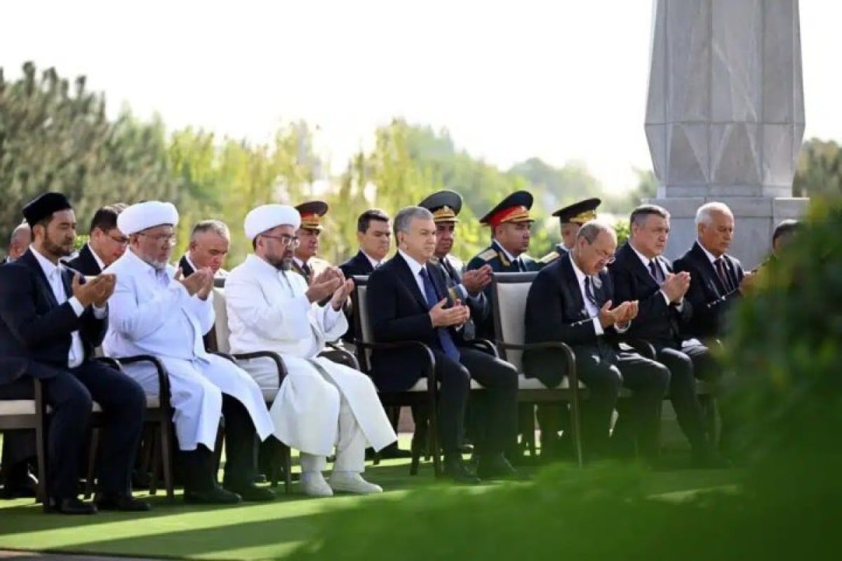 Mirziyoyev commemorated the memory of the martyrs