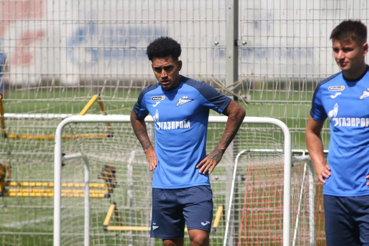 Orenburg signed a Brazilian footballer from Zenit