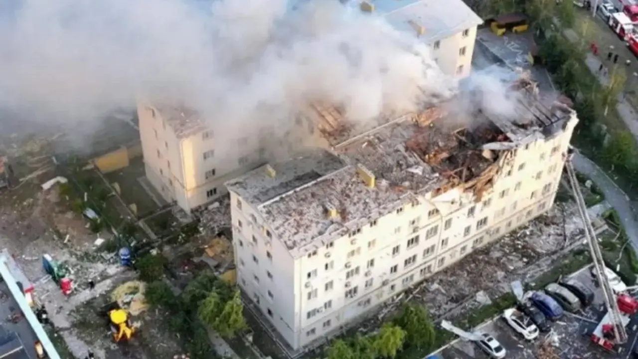 В результате атаки России 148 рабочих оказались под землей