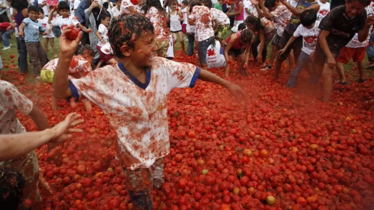 The tomato throwing festival is held annually in Buñol