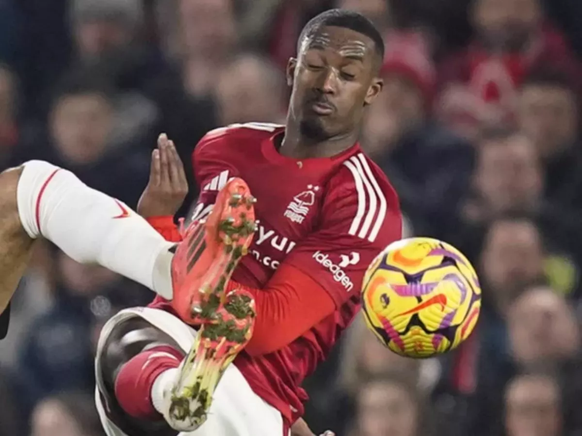 Hadson-Odoi Nottingem Forest bilan shartnoma imzoladi