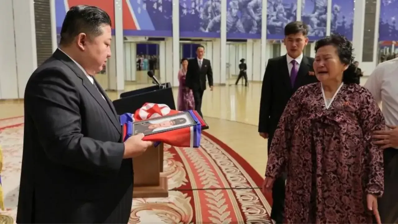 Kim Jong Un met with families of soldiers killed in Ukraine