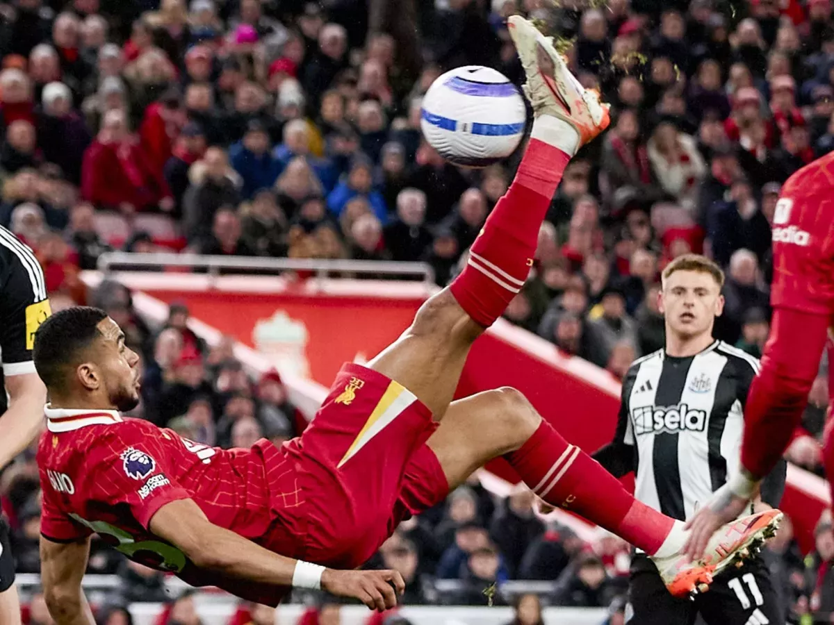 Liverpul Kodi Gakpo bilan shartnomani uzaytirdi