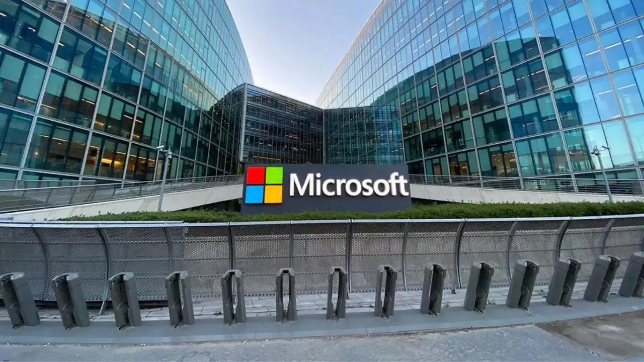Microsoft sobiq xodimga 632 ming dollar to‘ladi