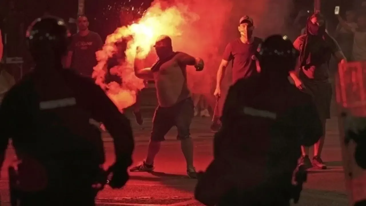 Protests over corruption and elections continue in Serbia