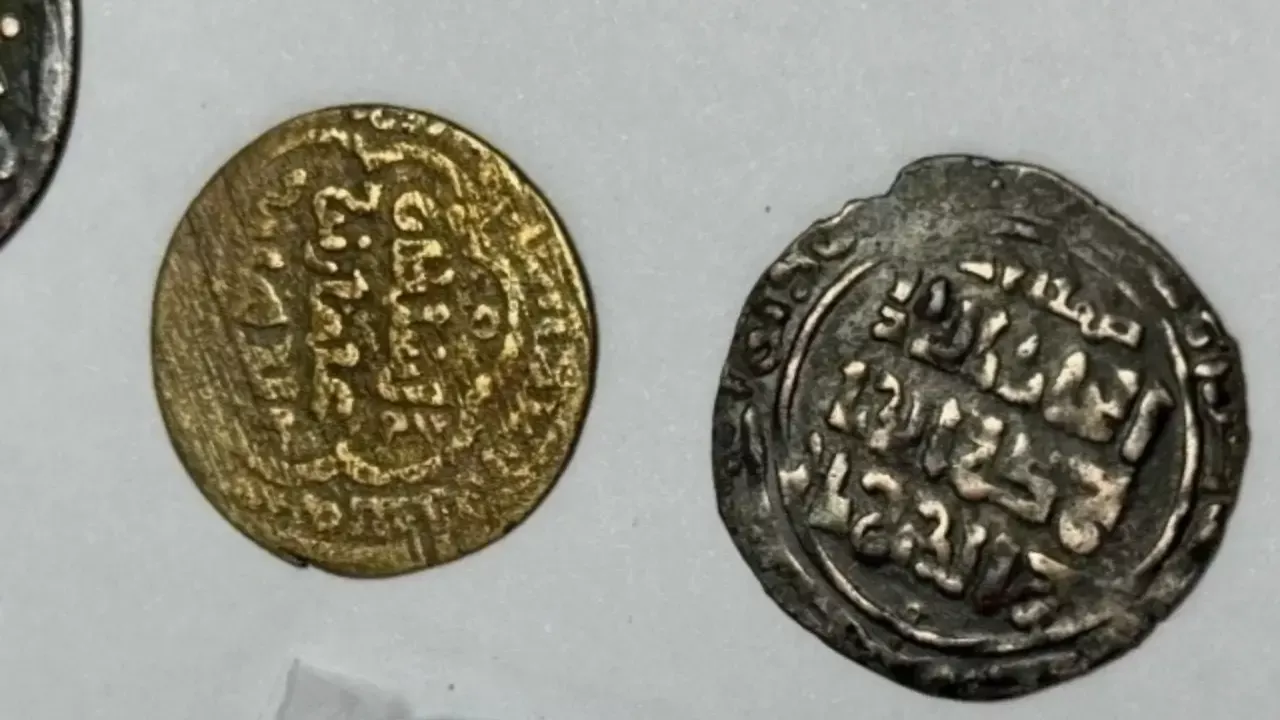 Toshkentda qadimiy tangalar noqonuniy olib chiqildi