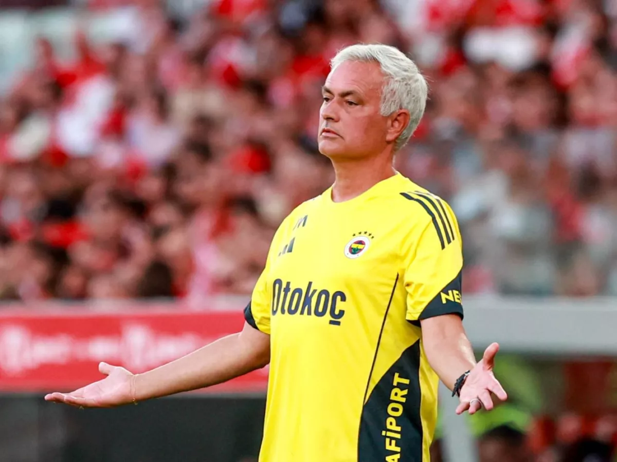 Fenerbahche Mourinyoga 15 million yevro to‘lashi kerak