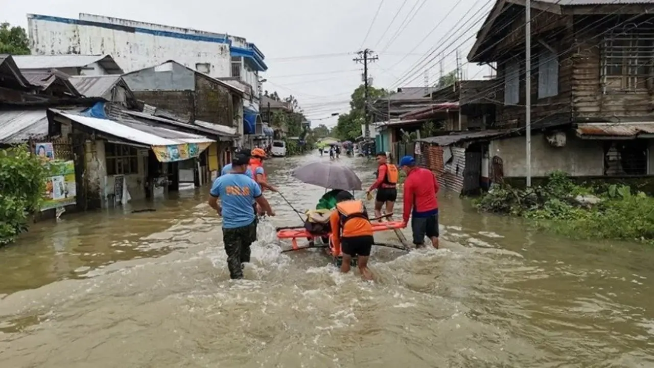 The death toll from the typhoon in the Philippines reaches 26