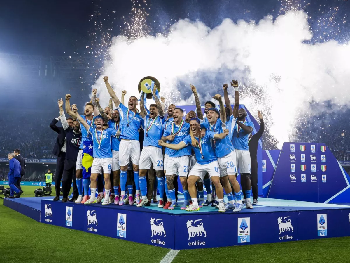 Napoli defeated Fiorentina in Serie A