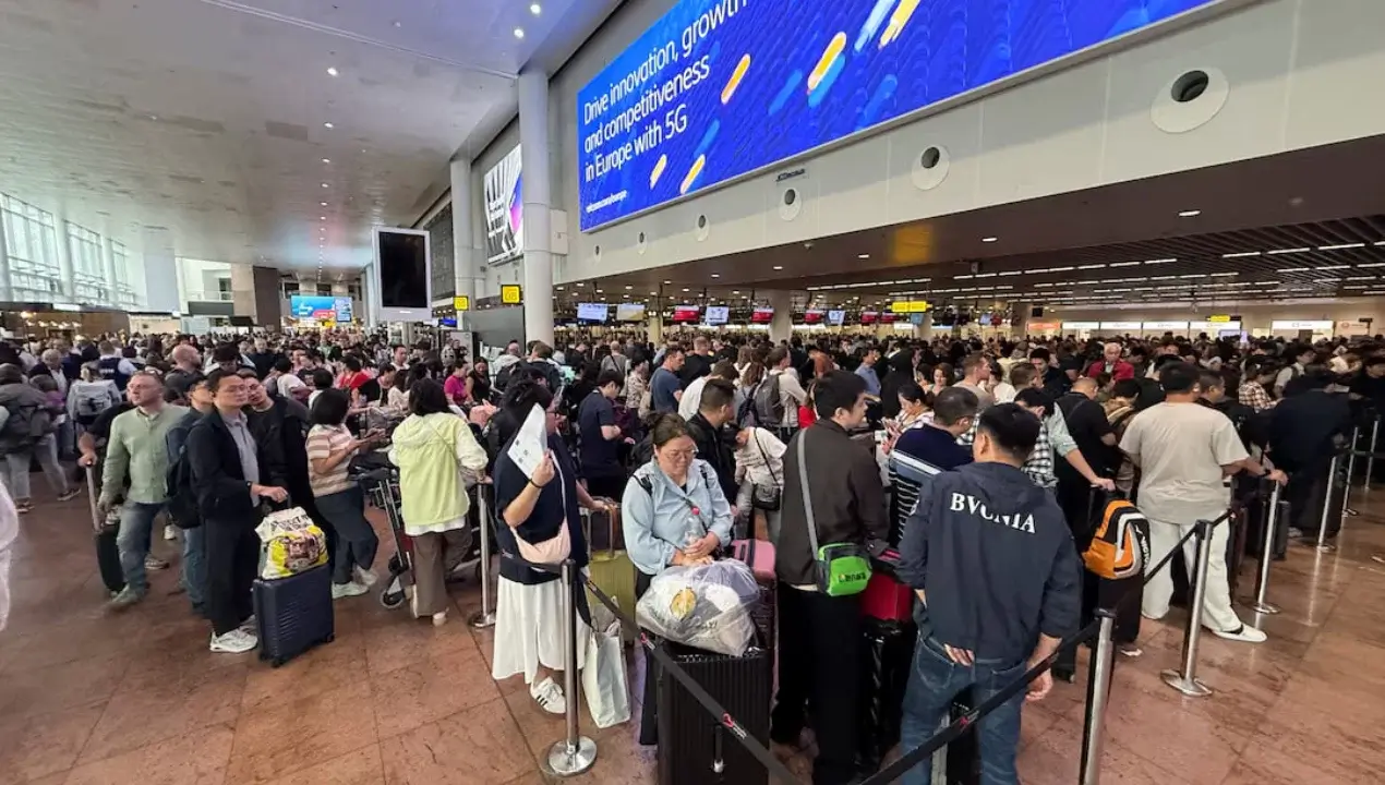 Cyberattack on Collins Aerospace halted European airports