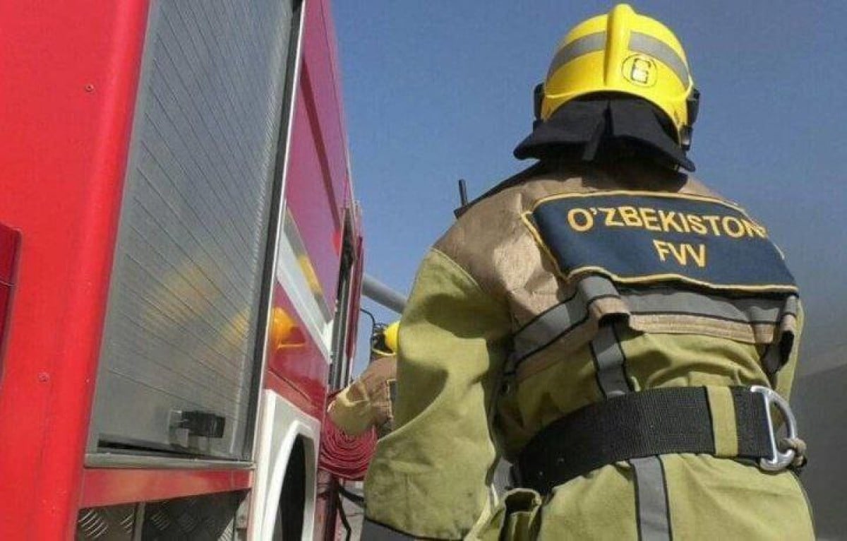 В Джамбай быстро потушили пожар в автомобиле