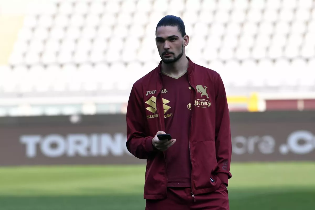 Sazonov's transfer stopped due to Torino's mistake