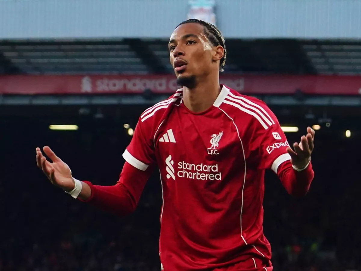 Liverpul Ekitikeni Mbappe va Holan darajasida baholadi