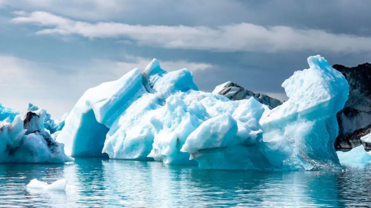 A23a iceberg in Antarctica is rapidly disintegrating