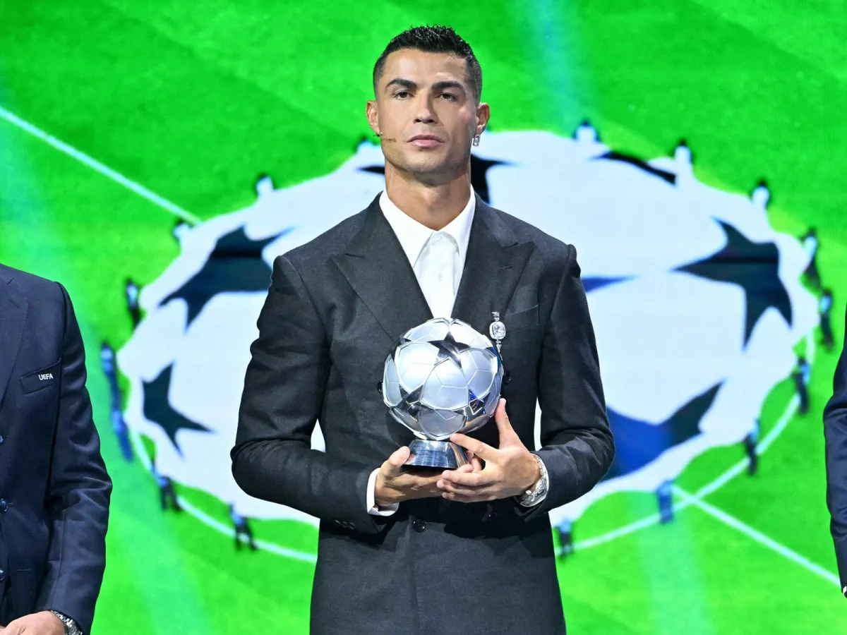 Eron elchixonasi Ronaldu haqidagi mish-mishlarni rad etdi
