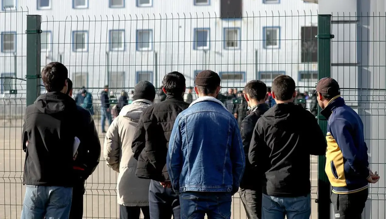 Rossiyada noqonuniy migrantlarga qarshi nazorat kuchaytirildi