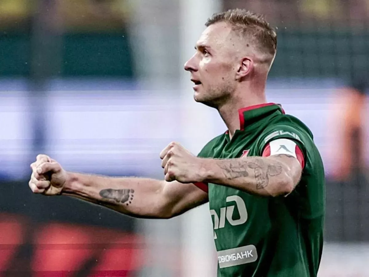 Barinov speaks to the press after contract extension