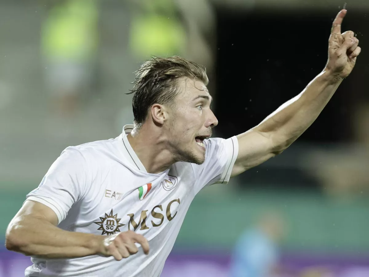 Hyulunn Napoli safida gol bilan debyut qildi